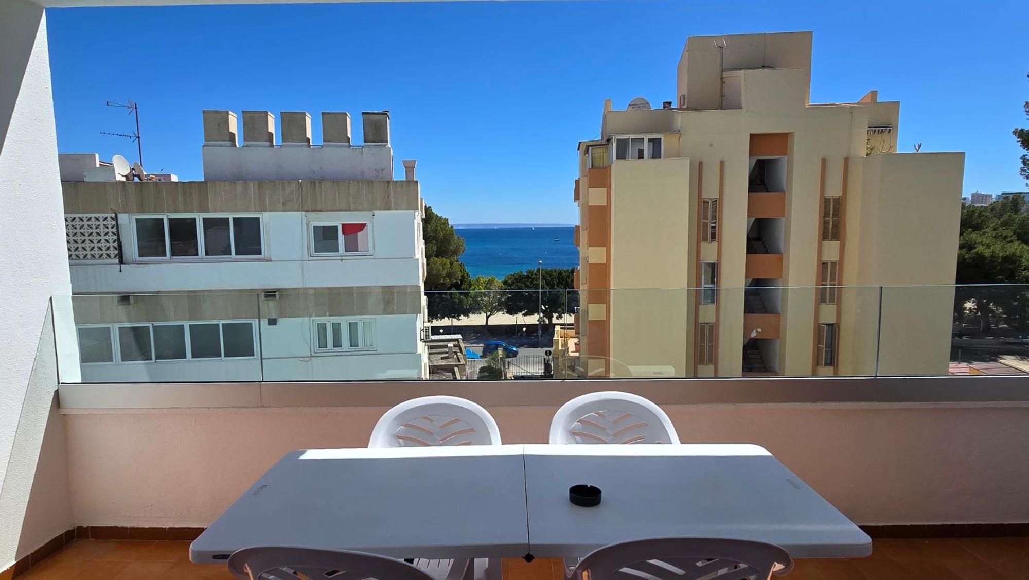 Marina Palmanova Apartamentos Luaran gambar