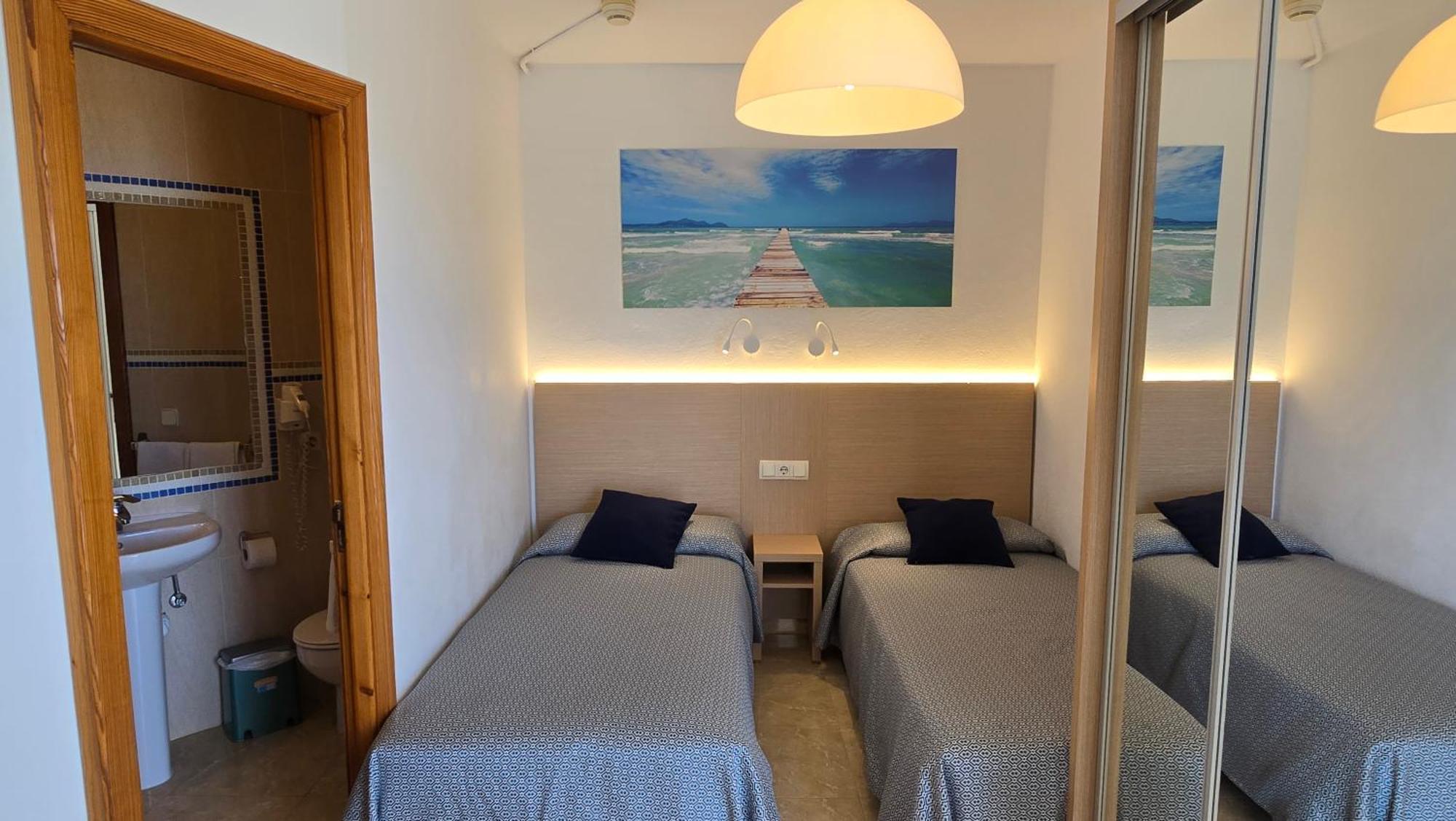 Marina Palmanova Apartamentos Luaran gambar