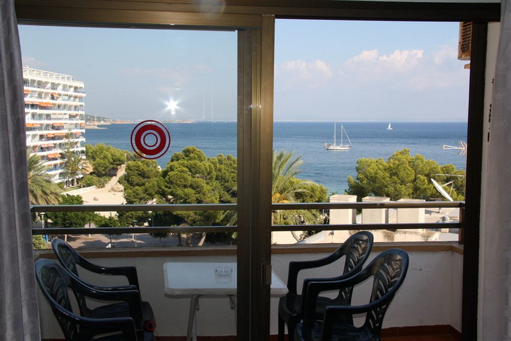 Marina Palmanova Apartamentos Luaran gambar